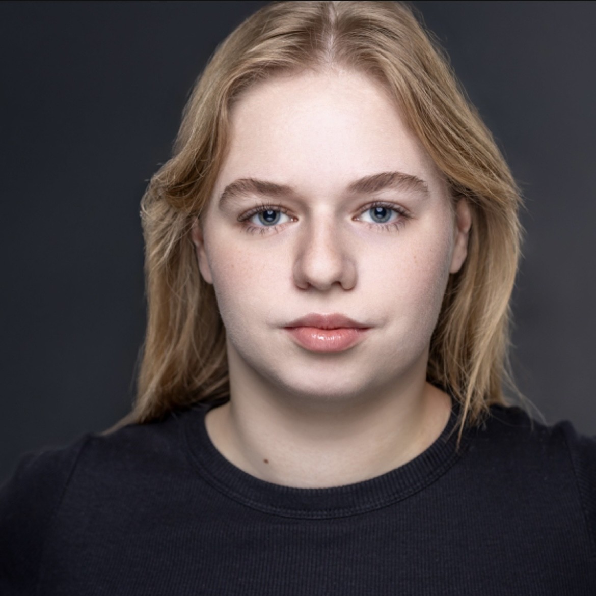 AlexandraMacKeown_headshot25